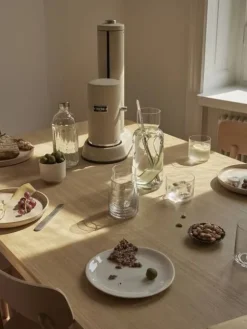 Aarke Muut Keittiön Pienkoneet|hiilihapotuslaite Carbonator Pro, sand