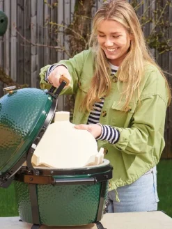hiiligrilli MiniMax jalustalla>Big Green Egg Clearance