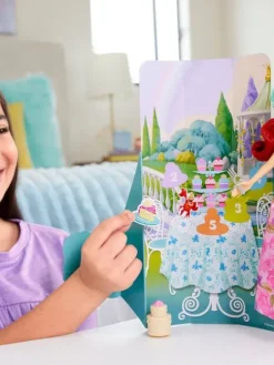 Disney Princess Nuket Ja Kotileikki|Fashion Reveal Ariel