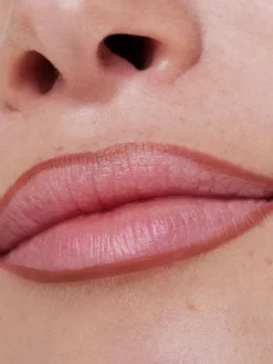 huultenrajauskynä 8h Matte Comfort Lipliner 01><noscript><img width=