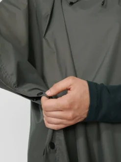 Fju00e4llru00e4ven Ulkoilu|Fjällräven sadeviitta Poncho