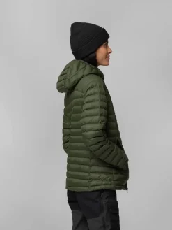 Fju00e4llru00e4ven Takit|Talvitakit|Fjällräven takki Expedition Lätt Hoodie W 614 Patina Green