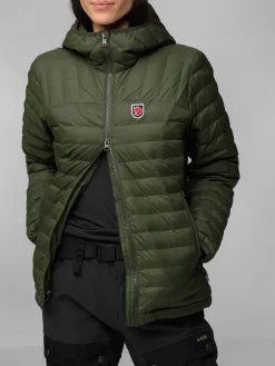 Fju00e4llru00e4ven Takit|Talvitakit|Fjällräven takki Expedition Lätt Hoodie W 614 Patina Green