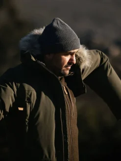 Fju00e4llru00e4ven Takit|Talvitakit|Fjällräven takki Nuuk Lite Parka 625 Laurel Green
