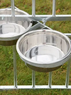 Jämpti kääntyvä kuppiteline kalteritarhaan, 2 x 2,8 L>Ju00e4mpti New