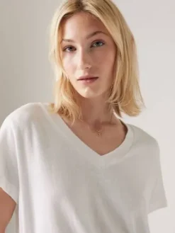 t-paita Boxy Vneck Tee><noscript><img width=