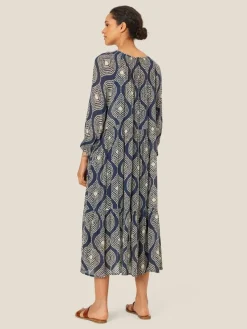 mekko MaNazario><noscript><img width=