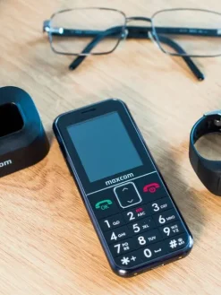 Maxcom Kuulokkeet Ja Puhelintarvikkeet|matkapuhelin MM735BB SOS-turvarannekkeella