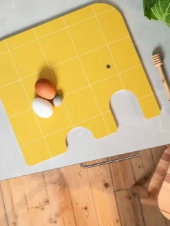 Muurla Lastenhuone|Veitset Ja Leikkuulaudat|norsu Chop&Serve -lauta L keltainen