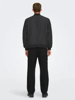takki Onsjoshua Bomber><noscript><img width=