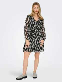 Only Vapaa-Ajan Mekot|mekko Onlcera Black 581 black scarlett