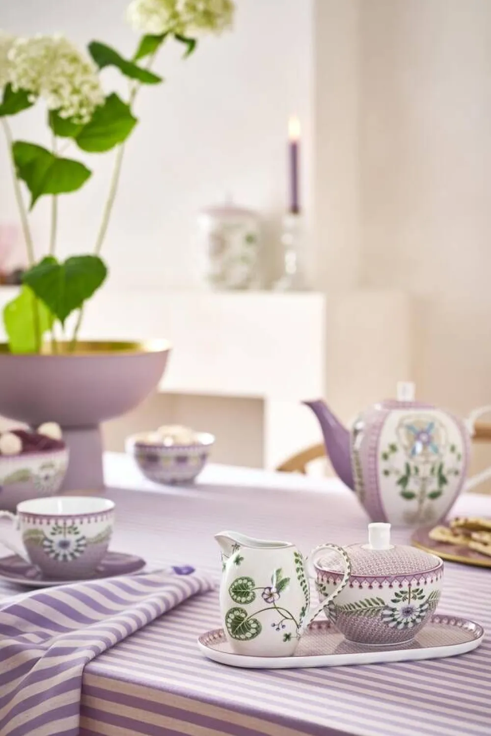Pip Studio Tarjoilu|lautanen Lily&Lotus Tiles 25x12 cm Lilac