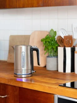 Russell Hobbs Kahvi Ja Kuumat Juomat|vedenkeitin Compact Home 24190-70 teräs