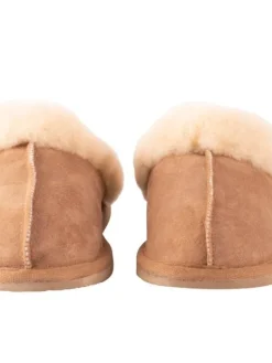 aamutossut Jessica Chestnut>Shepherd of Sweden