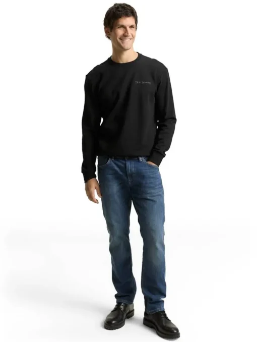college 1048603><noscript><img width=