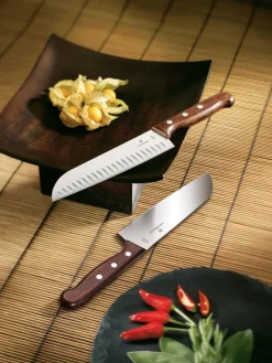 Victorinox Veitset Ja Leikkuulaudat|Santoku 17 cm puukahvalla
