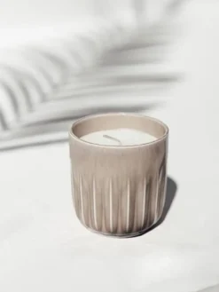 Like Perlemor Kynttilä 8,5x8,5x9cm Sand Home><noscript><img width=