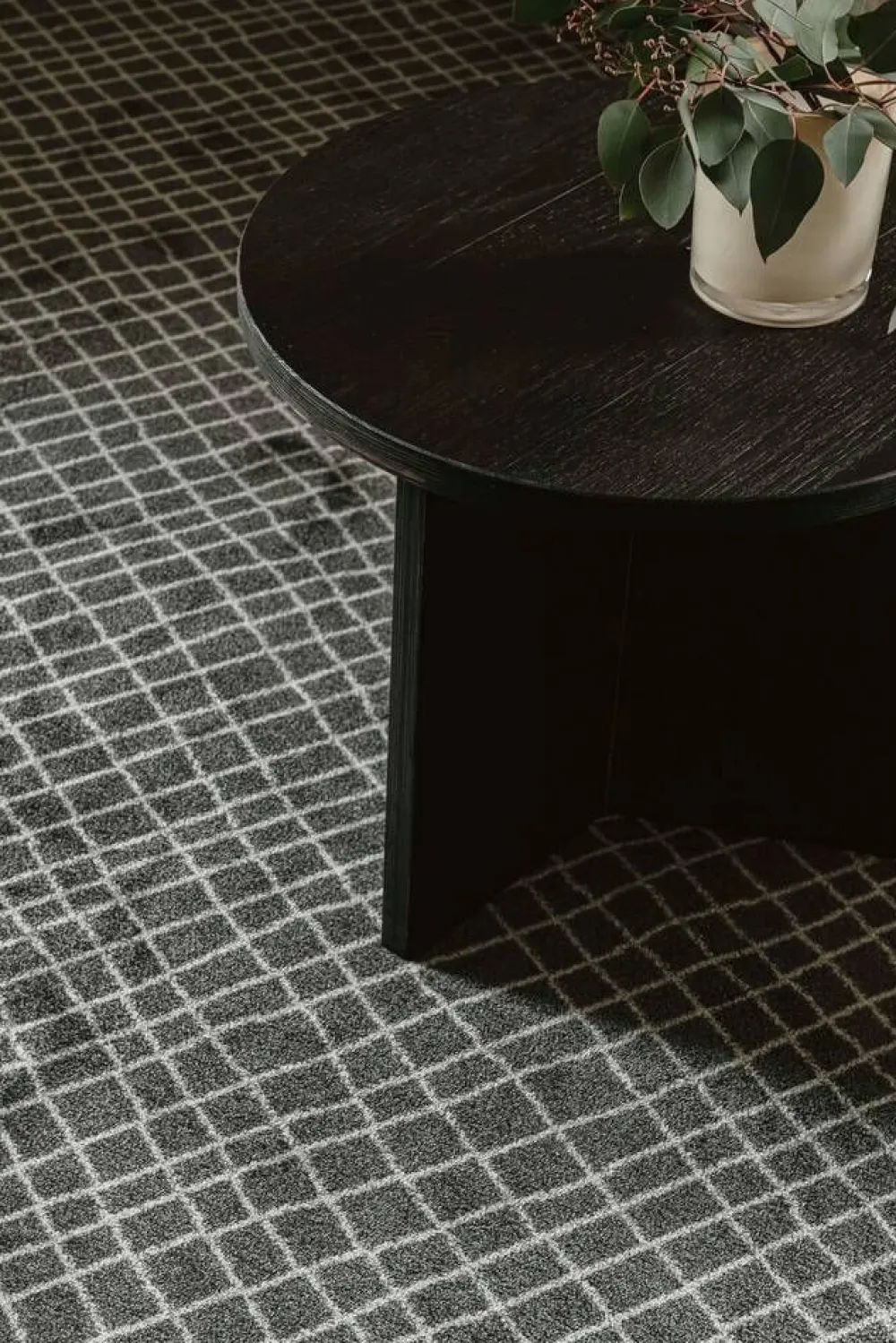 Aari 12 antrasiitti, kantti 5450, 133*200 cm>VM-Carpet Sale