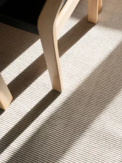 Esmeralda 71 valkoinen, Ø 133 cm, kantti 009 B>VM-Carpet Outlet