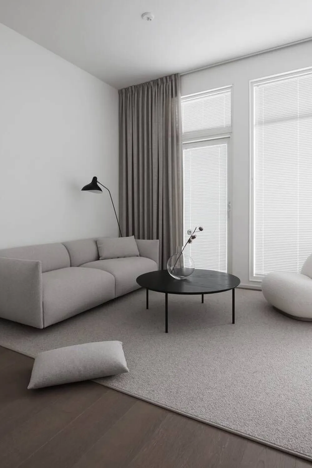 Hiillos, 740 harmaa 200*300 cm, kantti 101 B>VM-Carpet Hot